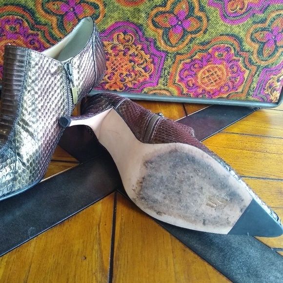 Air Bronze snakeskin booties by Beverly Feldman - Picture 4 of 4